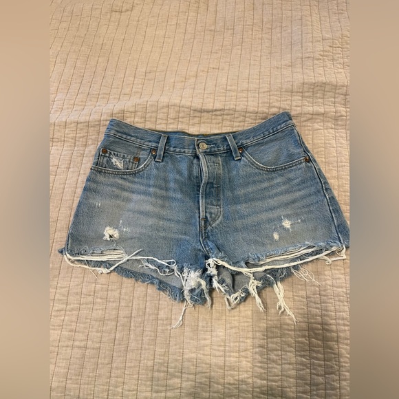 Womens Levi’s 501 Jean shorts - Picture 1 of 5